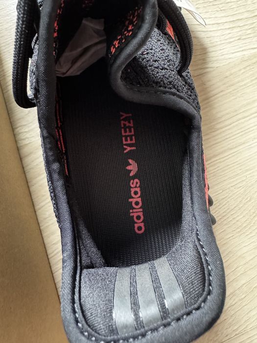 Adidas Yezzy Boost 350 V2 Red stripe core black red