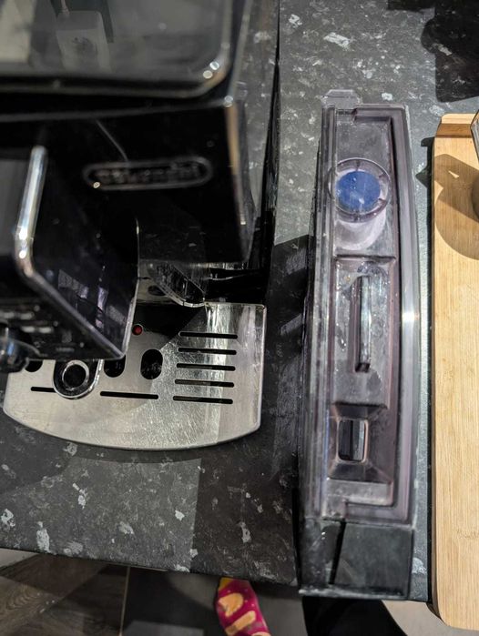 Ekspres do kawy DeLonghi ECAM 23.120.B