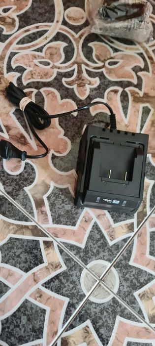 Carregador baterias Koma