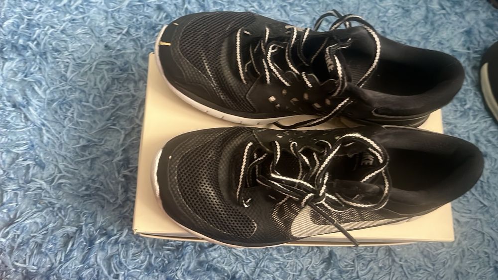 Спортивні кросівки Nike