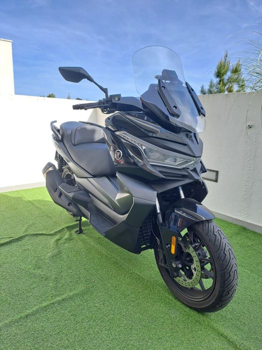 Voge SR4 Max T.