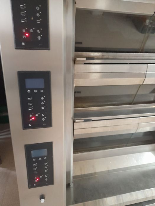 Forno ramalhos - 3 lares - Semi Novo / 43 tabuleiros e 3 carros