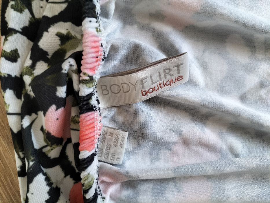 Sukienka długa, hiszpanka . L. Bonprix