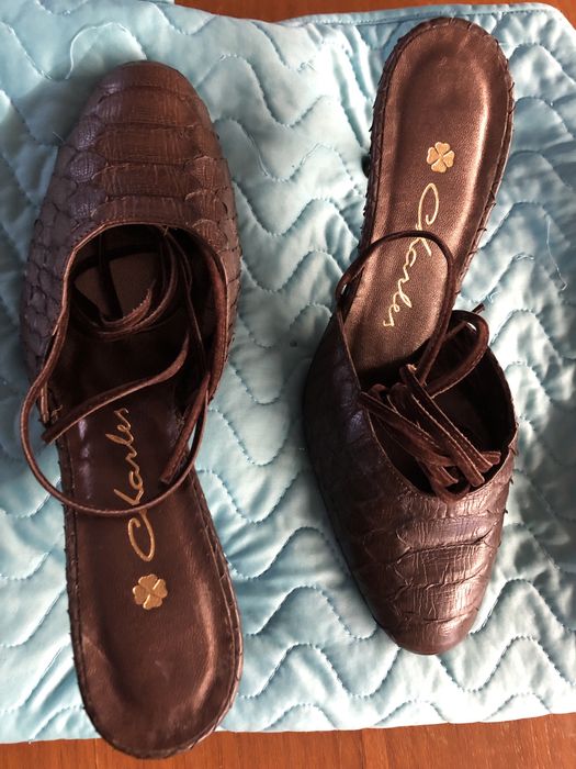 Sapatos  de cor castanho  numero 36 novosNovos 36