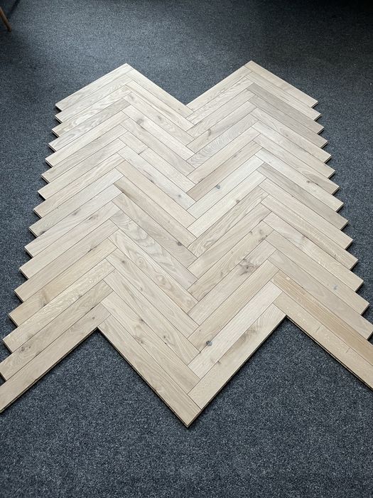 Podłoga Drewniana Jodełka Dąb Rustic,11x70x490mm, SUROWA od ręki