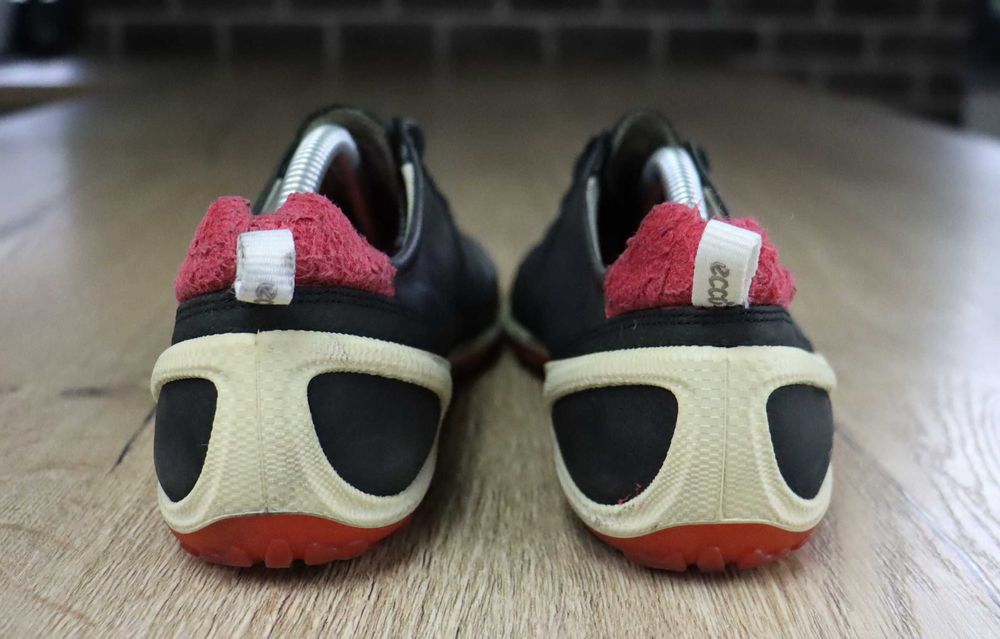 Ecco biom skórzane damskie półbuty 39 ( 26 cm)