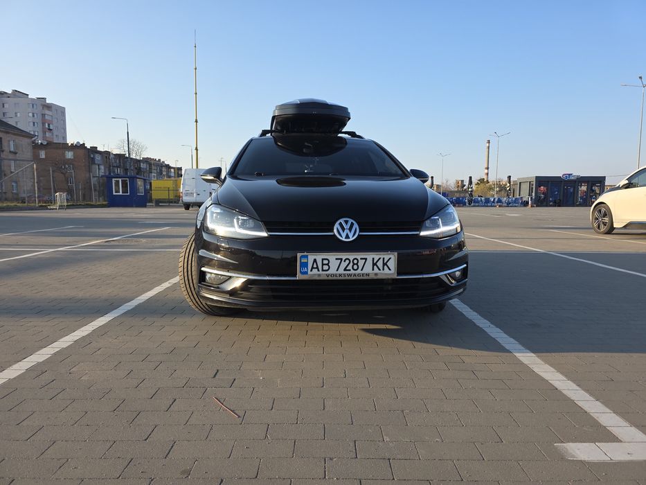 Продам фольцваген голф 7.