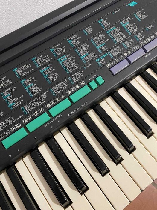 Teclado Yamaha PSR 150 em ótimo estado
