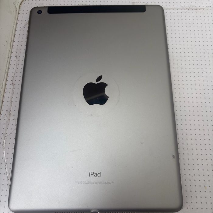 iPad 6th Generation 32 GB505225322189957123