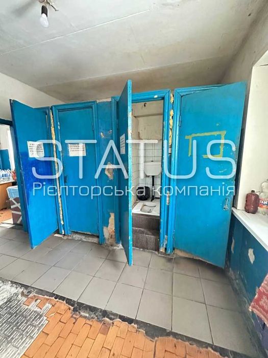 код 16267 Кімнатна в гуртожитку, цегляний будинок