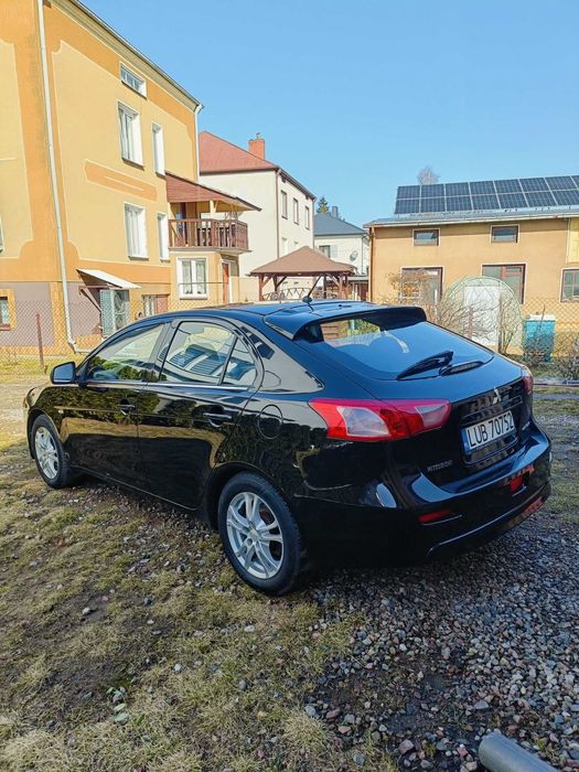 Mitsubishi Lancer