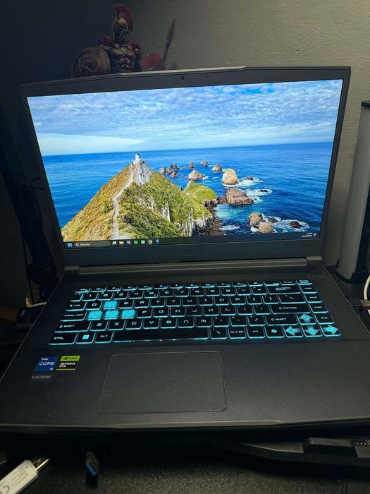 Laptop MSI Thin 15 Intel core i5, RTX 3050, 16GB RAM
