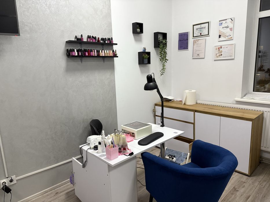 Місце для майстра манікюру