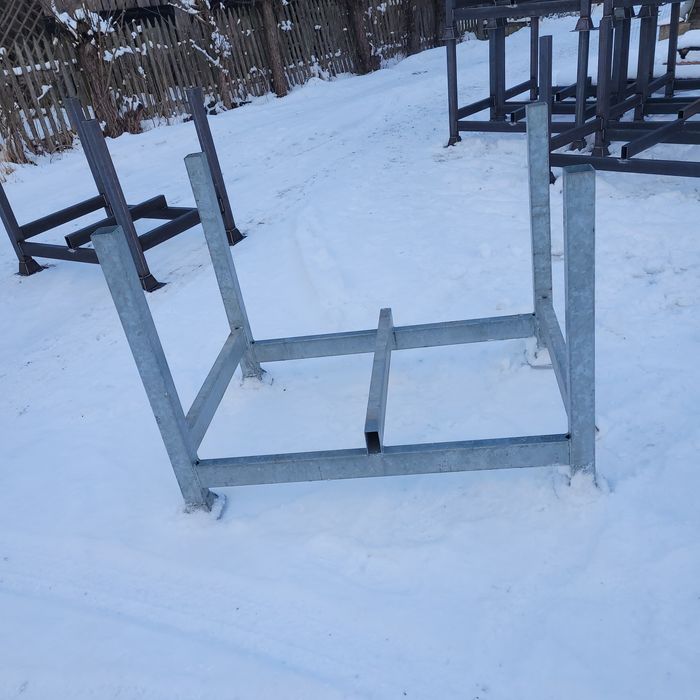 Kosz transportowy do rusztowań