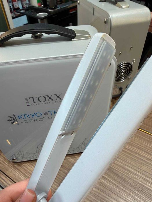 Urządzenie do krioterapii włosów FROZEN MACHINE KRYOTHERAPY