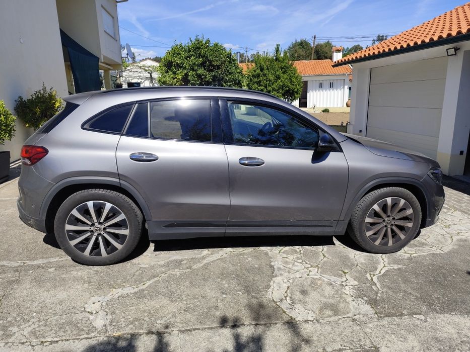 Mercedes Benz GLA 220