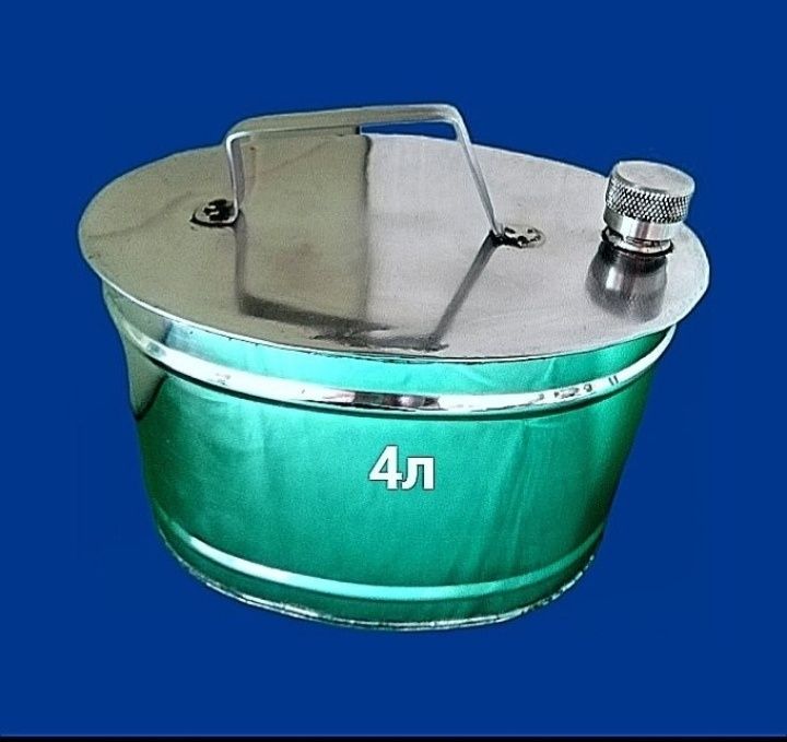 Ёмкость их нержавейки - 4л