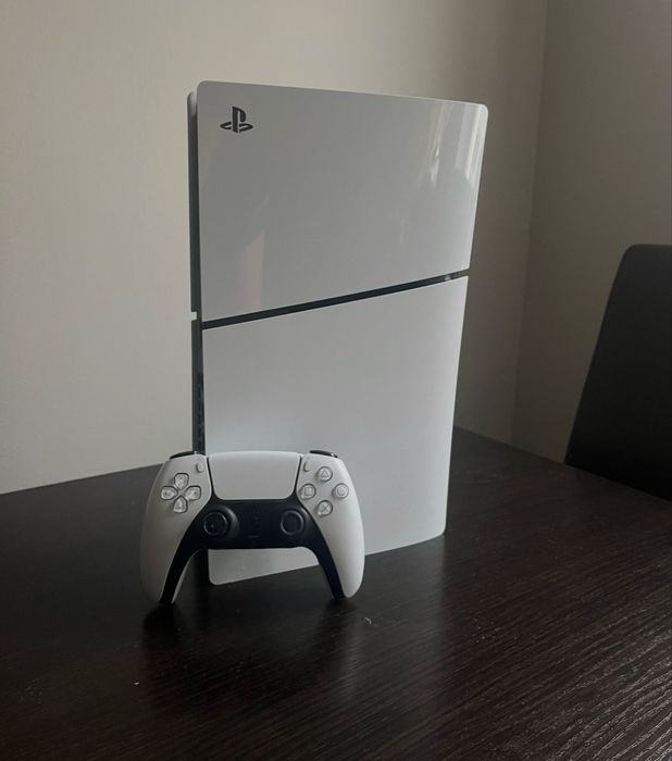 Ps5 stan idealny  2 letnia uzywana sporadycznie