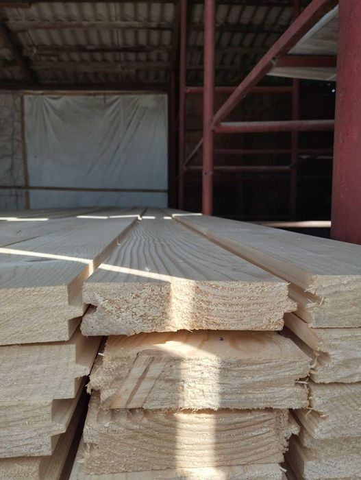 Дерев'яна дошка на підлогу із пазами, замками і термо швом