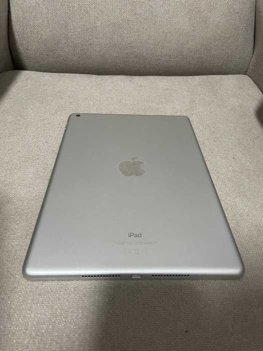 iPad 9ª geração com telefone + teclado e capa novos 256 GB