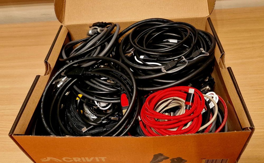 Kable komputerowe, telefoniczne, av, zestaw, 52 sztuki