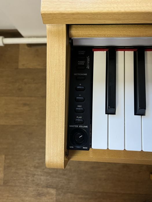 Фортепиано Yamaha Arius 140