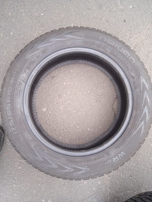 Шины зима 175.65.15 Nokian WR04,20p, 7mm.