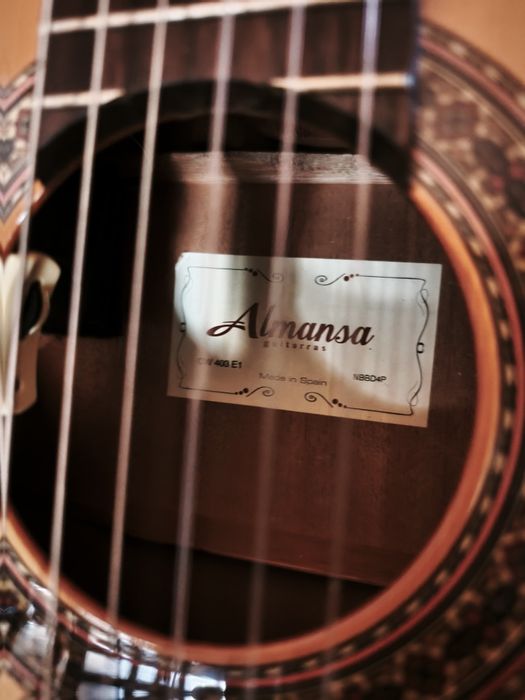 Guitarra/Viola Nylon Almansa Pickup LR Baggs Anthem SL Classic