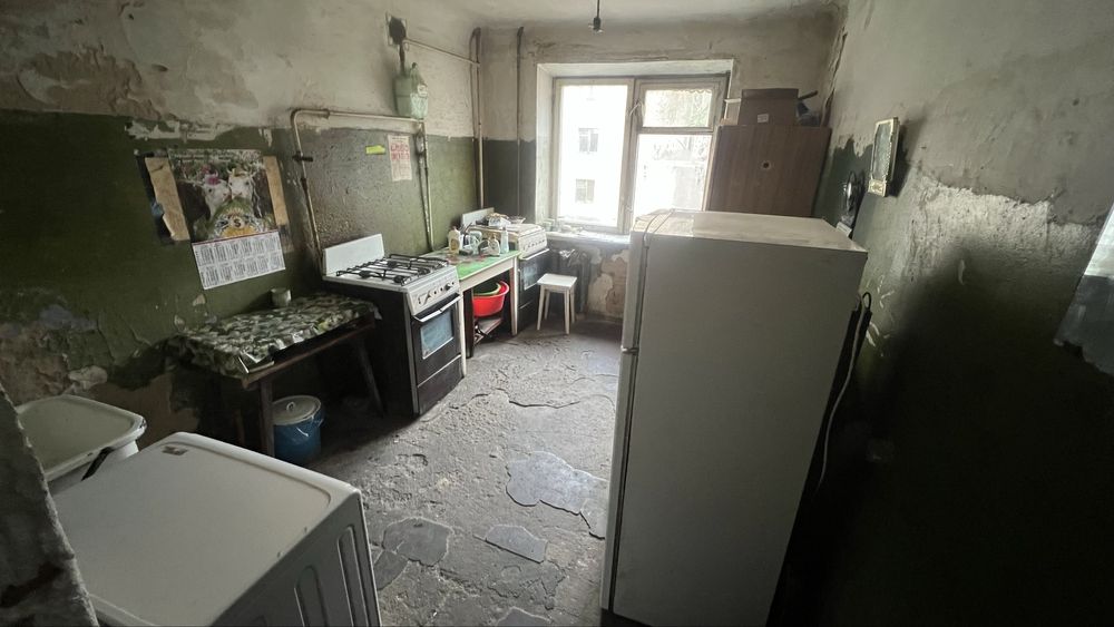 Здається кімната в гуртожитку,