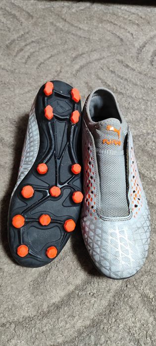 Продам бутсы PUMA