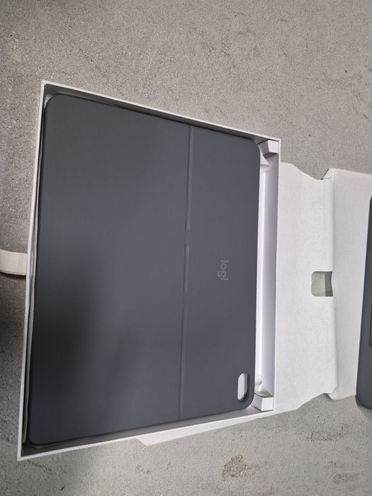 Logitech Combo Touch
