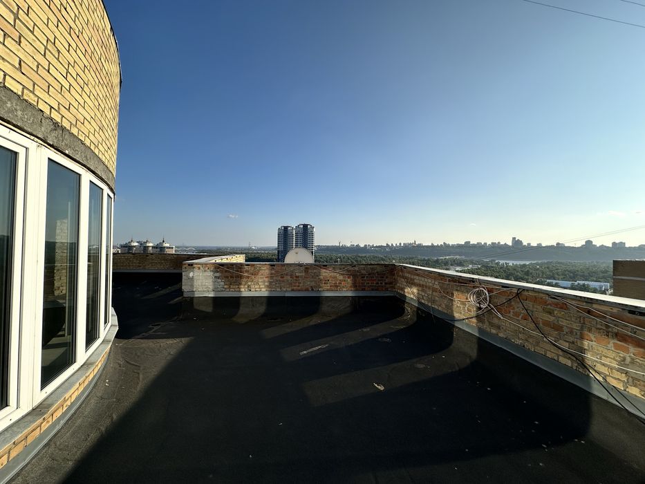 БЕЗ %; ПЕНТХАУС; СУПЕРВИДОВИЙ; заг 179м2; житлова 44м2 тераса 135м2