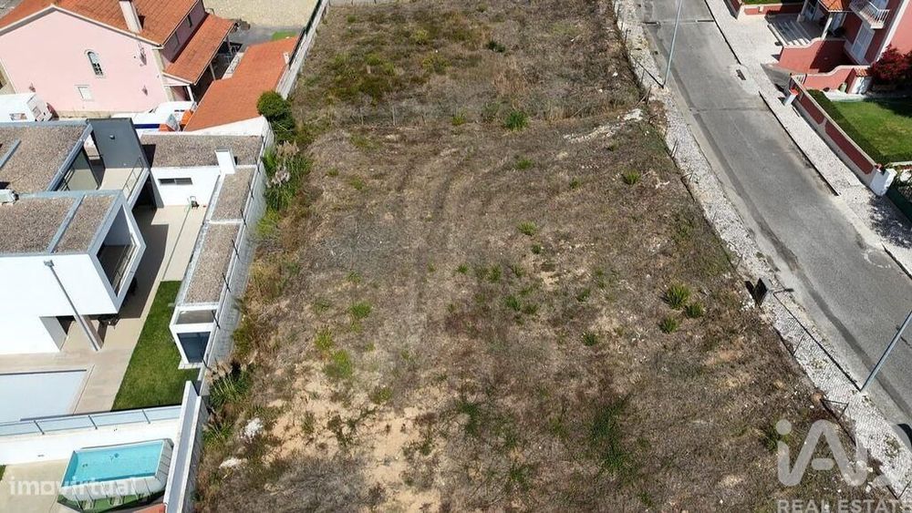 Terreno em Rio Maior de 240,00 m2
