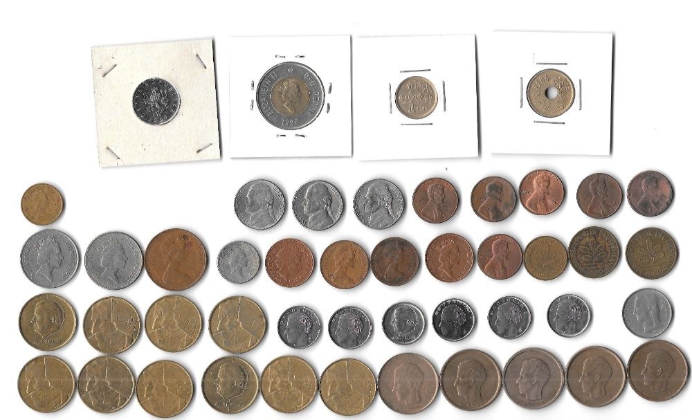 Lote de 147 Moedas Estrangeiras