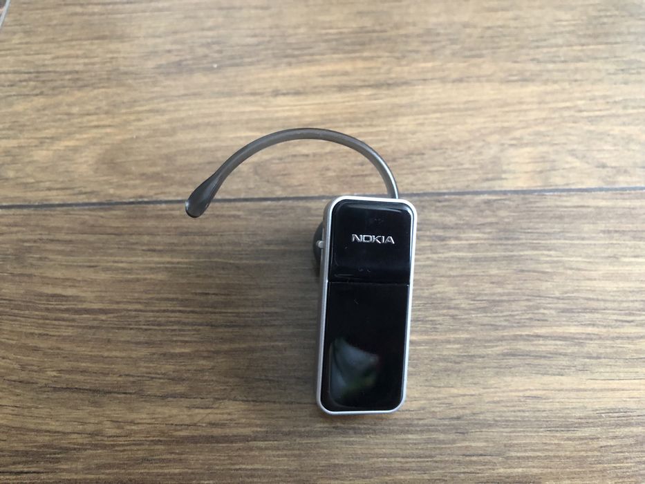 Bluetooth гарнитура Nokia BH-700