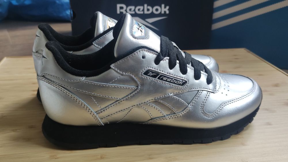 Buty damskie Reebok Classic 37.5 Srebrne adidasy Leather Sneakersy