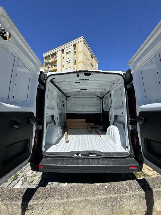 Aluguer carrinha comercial / Mudanças
