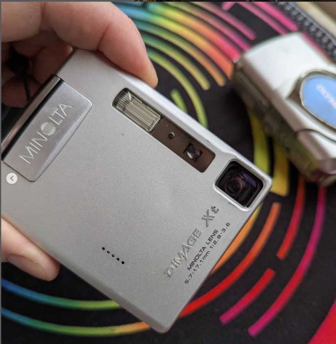 Цифровий фотоапарат Konika Minolta Dimage Xt (карта 512Мб, зарядний )