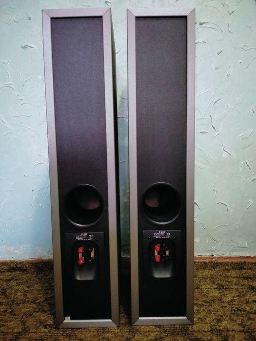 Оригинальные аккустические системы  Jamo E 855