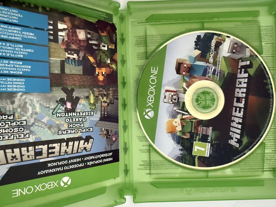 Minecraft Xbox One Bedrock edition xbox live