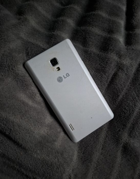 LG Optimus L7 (model LG-P710)