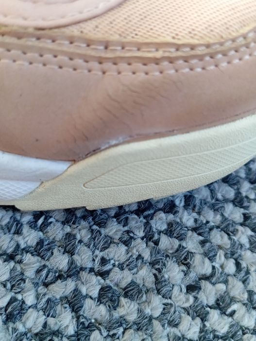 Buty sportowe damskie FILA model Disruptor r. 36