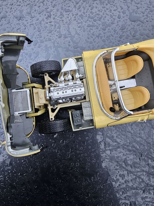 Jaguar e 1/18 в колекцию моделька