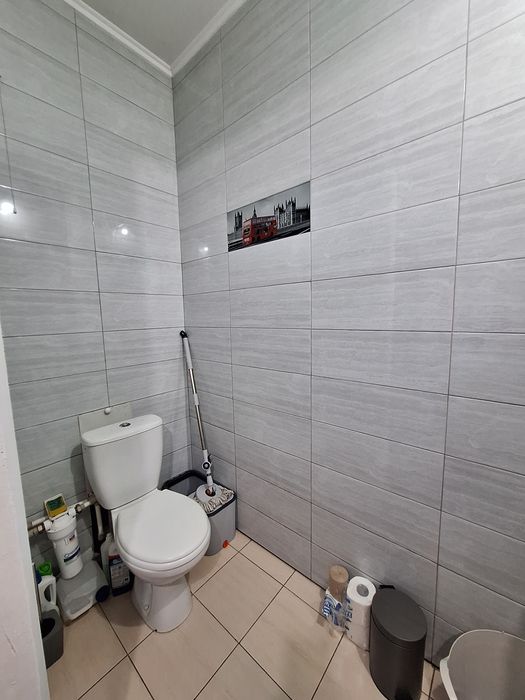 Продається 2 кімнатна квартира з ремонтом