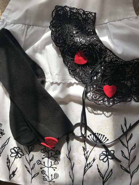 Koronkowy kołnierzyk SERCE