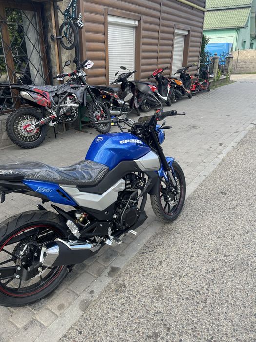 Мотоцикл SP200R-33