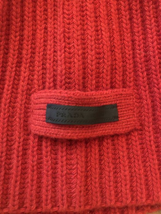 Prada красная шапка кашемир/шерсть