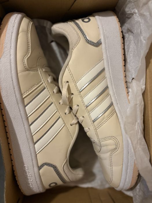 Кросівки Adidas (hoops 2.0)