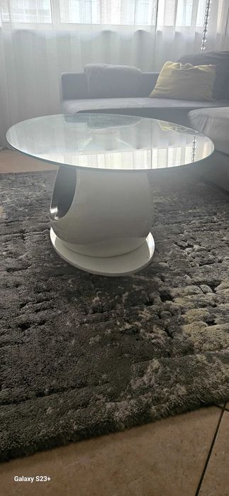 Mesa de centro de vidro