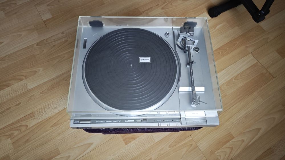 Gramofon Hitachi HT-67 sprawny stan bardzo dobry